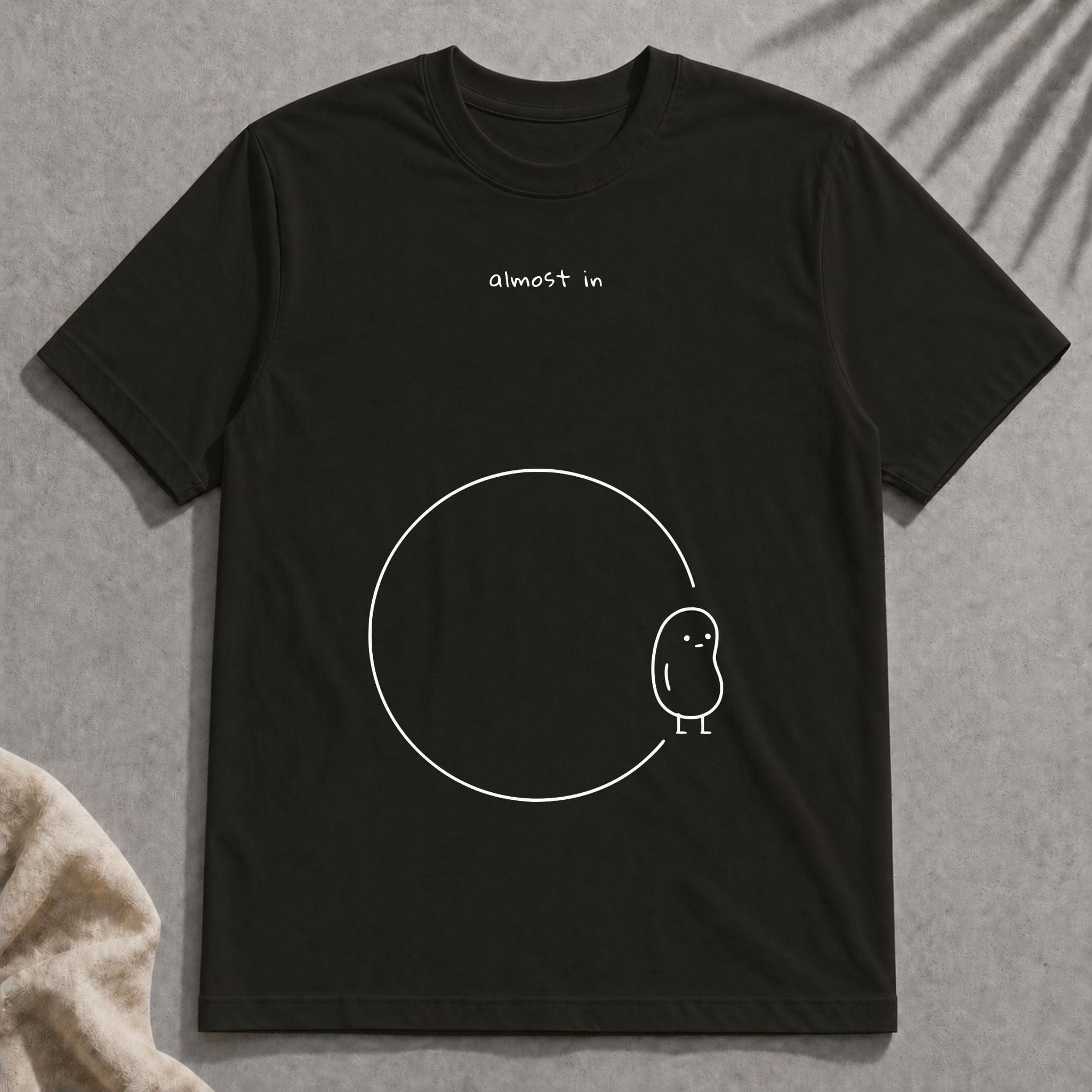 almost in t-shirt - Image 5